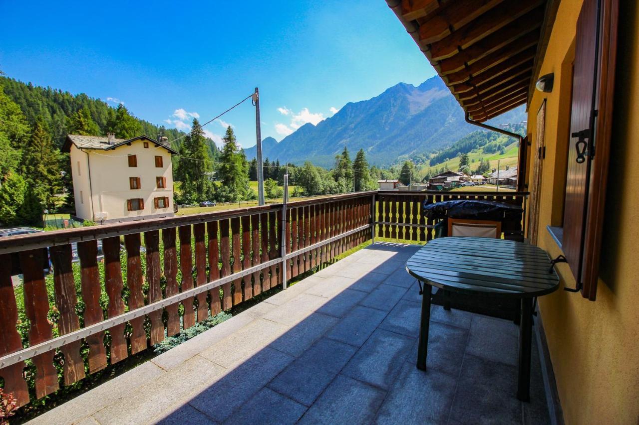 Villetta Periax - Affitti Brevi Italia Champoluc Buitenkant foto